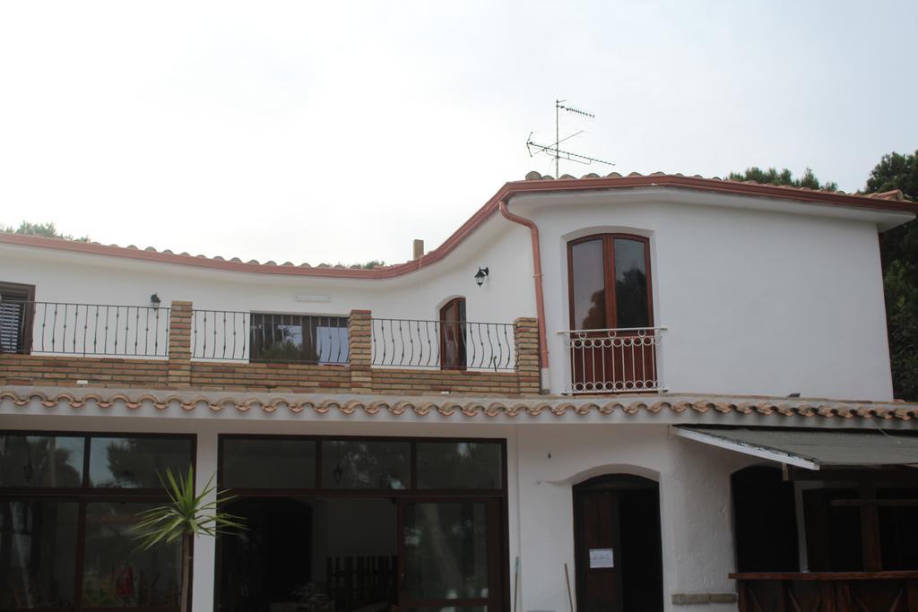 Affittacamere La Medusa Porto Pino Exterior photo
