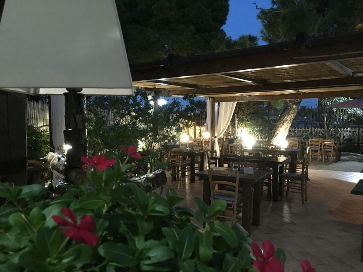 Affittacamere La Medusa Porto Pino Exterior photo
