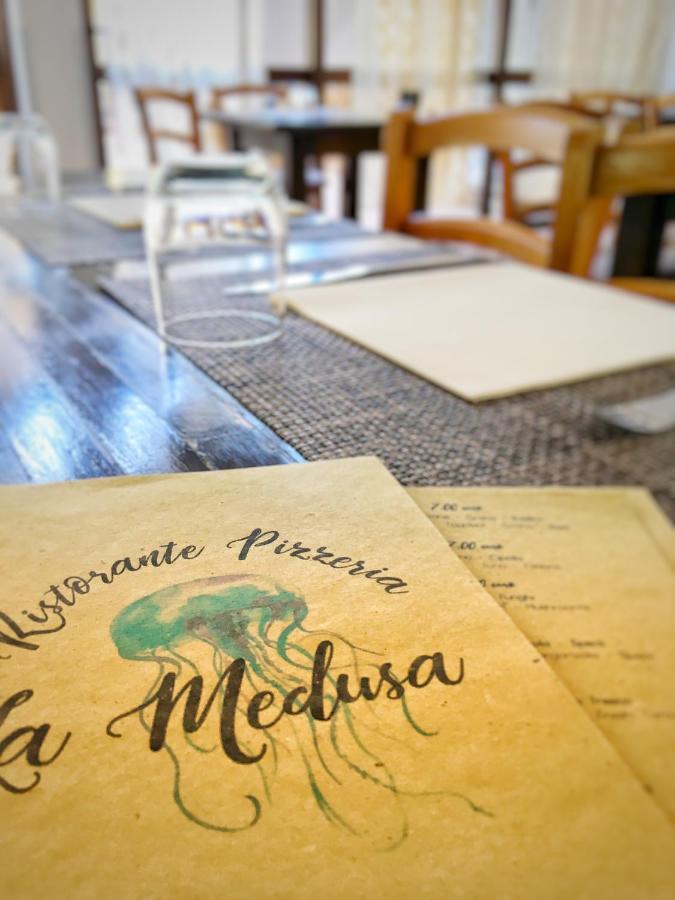 Affittacamere La Medusa Porto Pino Exterior photo